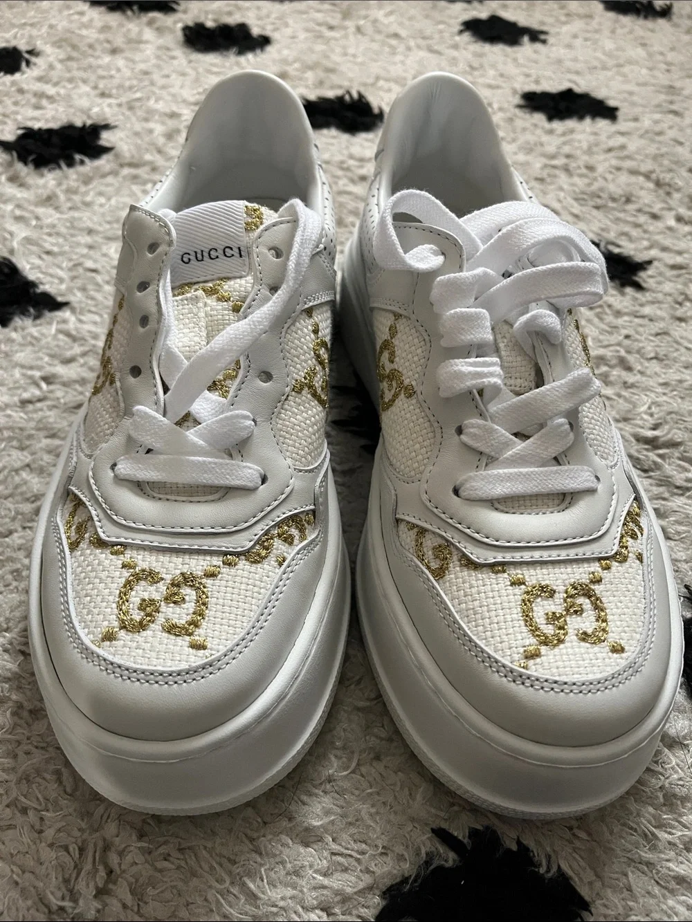 Gucci White Sneakers with Gold GG Embroidery size 6 new - Picture 4 of 14